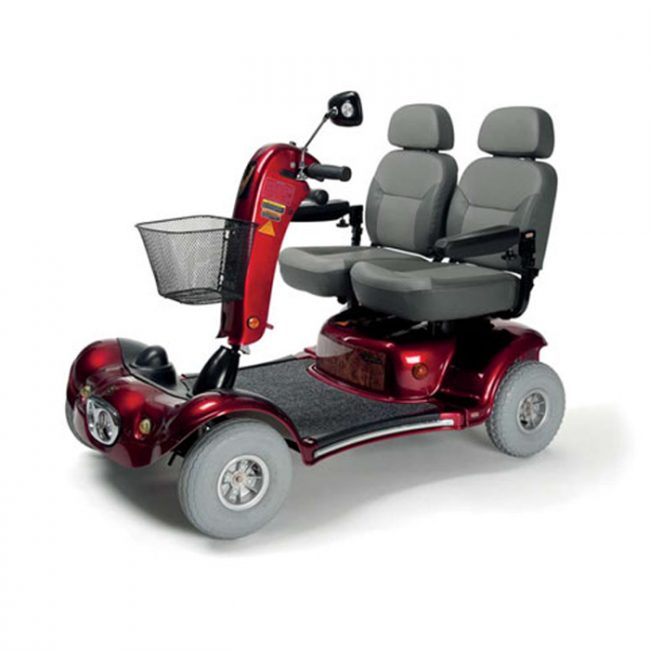 scooter due posti dhuo la sanatre